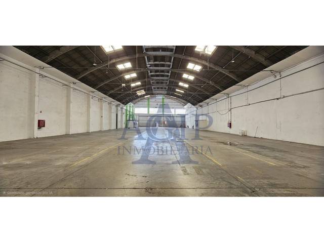 Nave industrial en Alquiler en Calle Crom Del en Centre