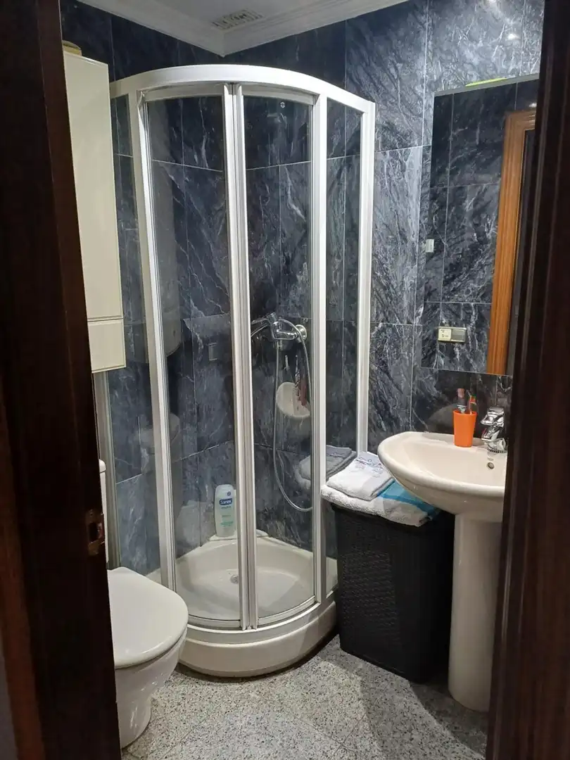 Badezimmer von Wohnung zum Verkauf in Salamanca mit Abstellraum