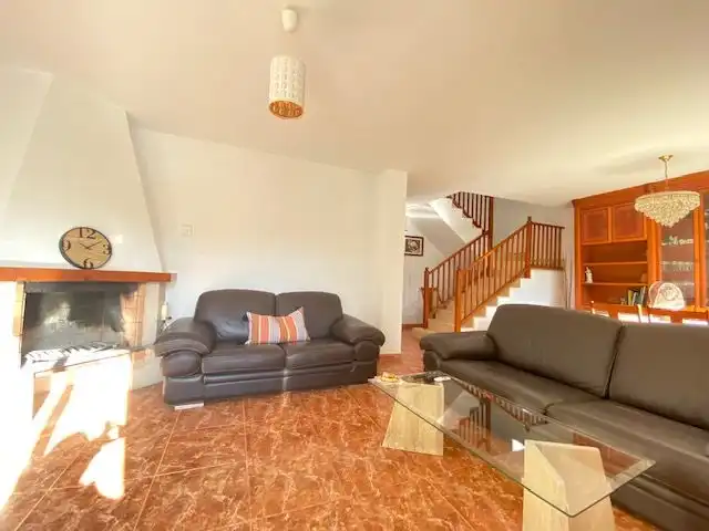 Sala de estar de Casa o chalet en venta en Vallirana con Calefacción, Jardín privado y Terraza