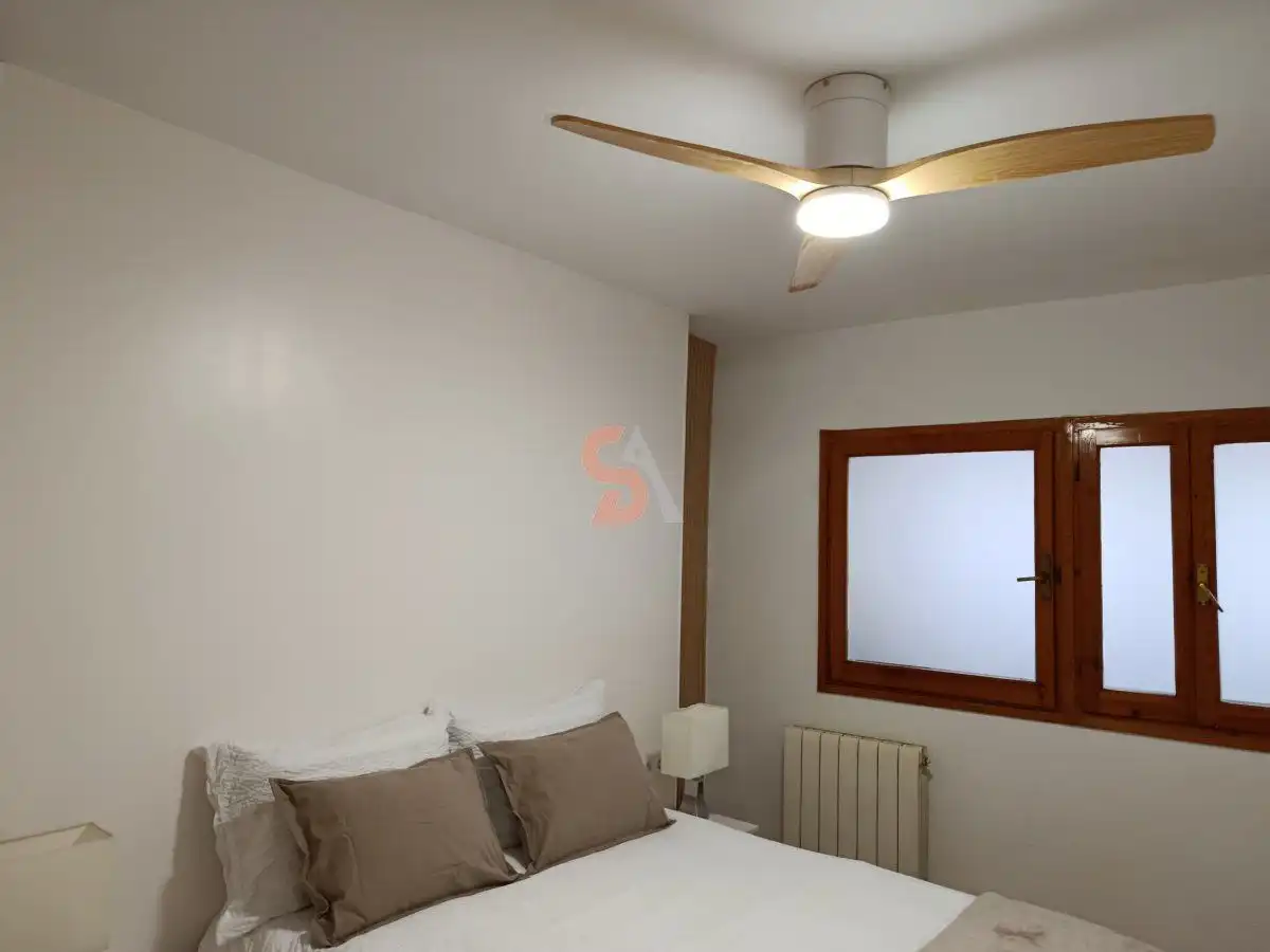 Bedroom of Flat for rent in Valladolid  with Heating