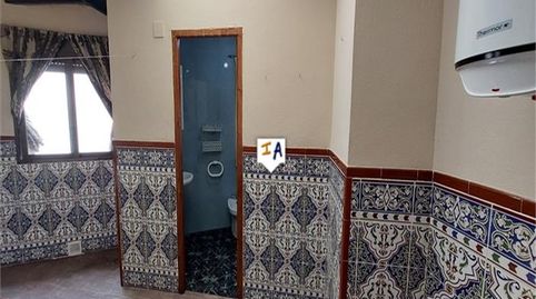 Foto 5 de Casa adosada en venta en Castillo de Locubín, Jaén