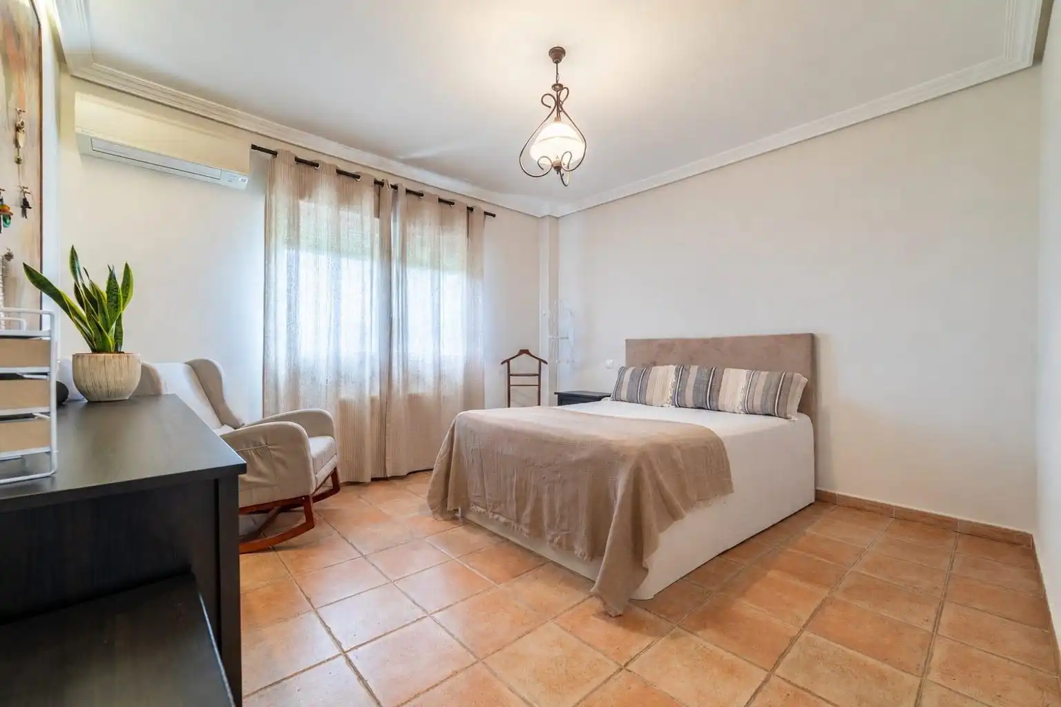 Dormitori de Casa o xalet en venda en Valdemorillo amb Piscina comunitària