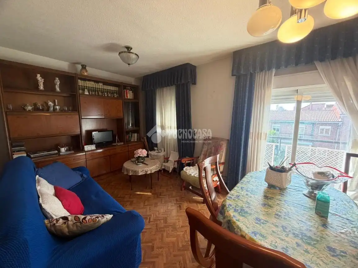 Sala de estar de Piso en venta en Madrid