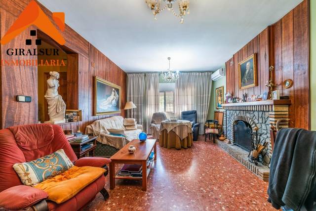 Casa-chalet en Venta en Torrequinto