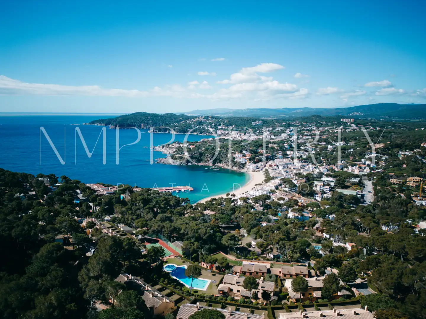 Vista exterior de Local de alquiler en Sant Feliu de Guíxols