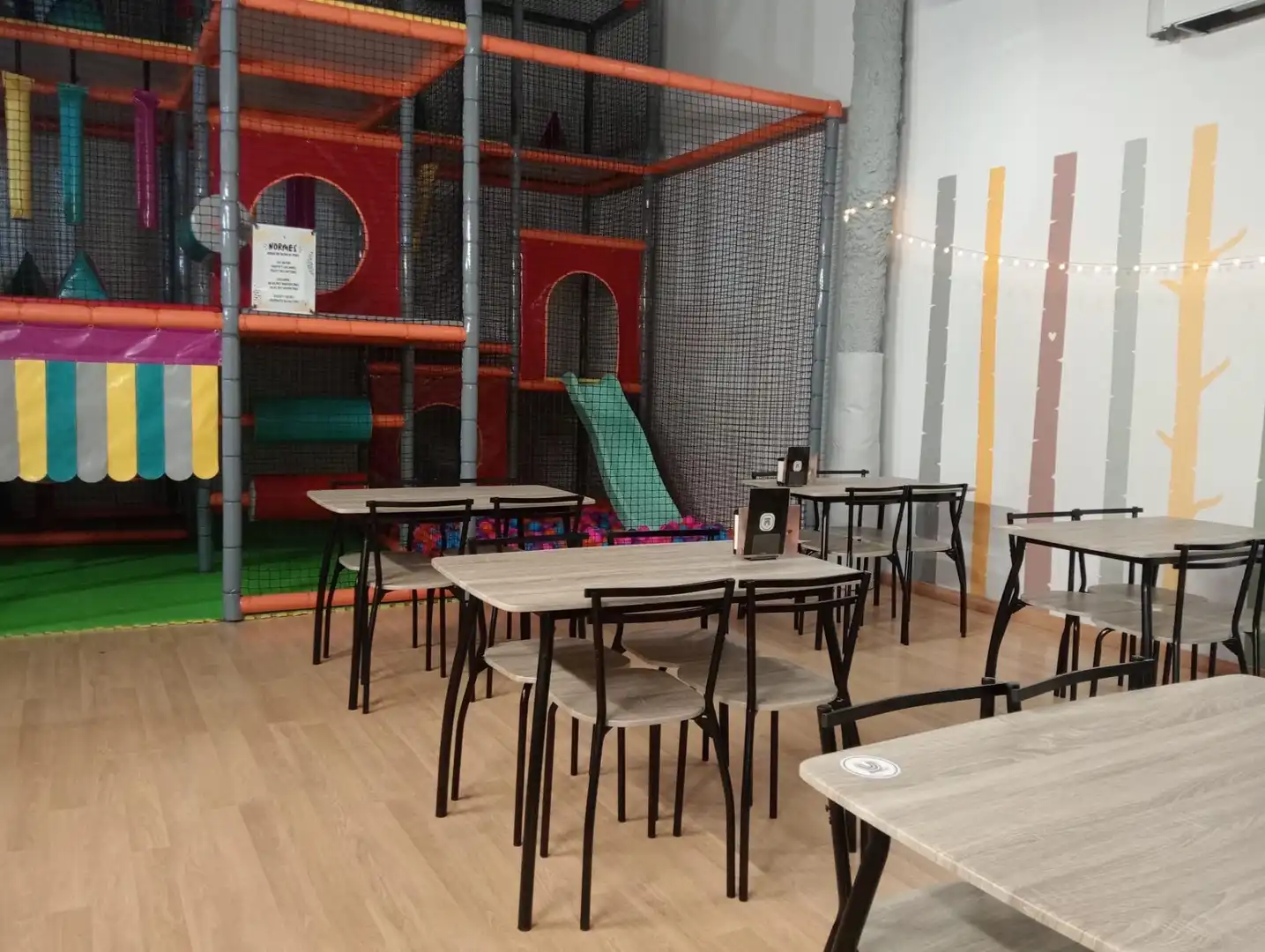 Local de alquiler en Centelles con Amueblado