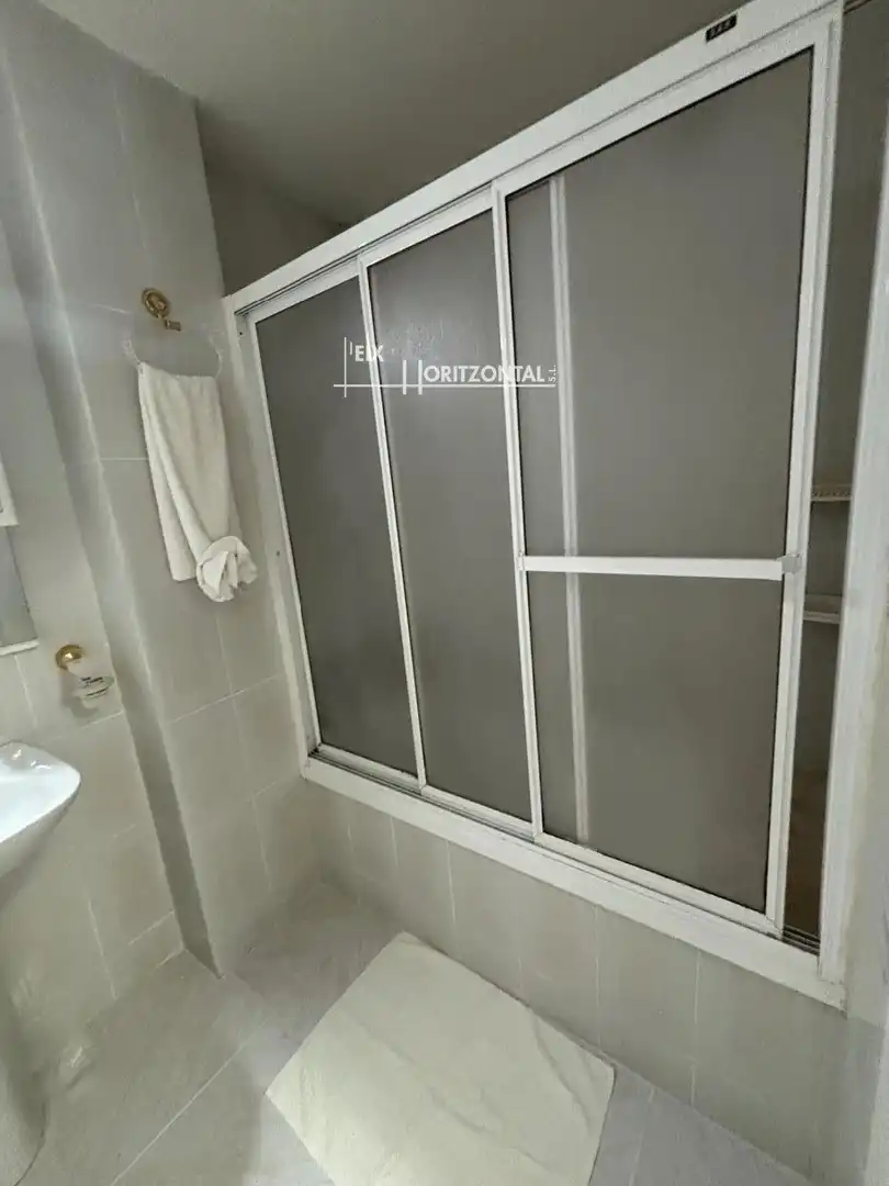 Badezimmer von Wohnung zur Miete in Barberà del Vallès mit Klimaanlage, Heizung und Terrasse