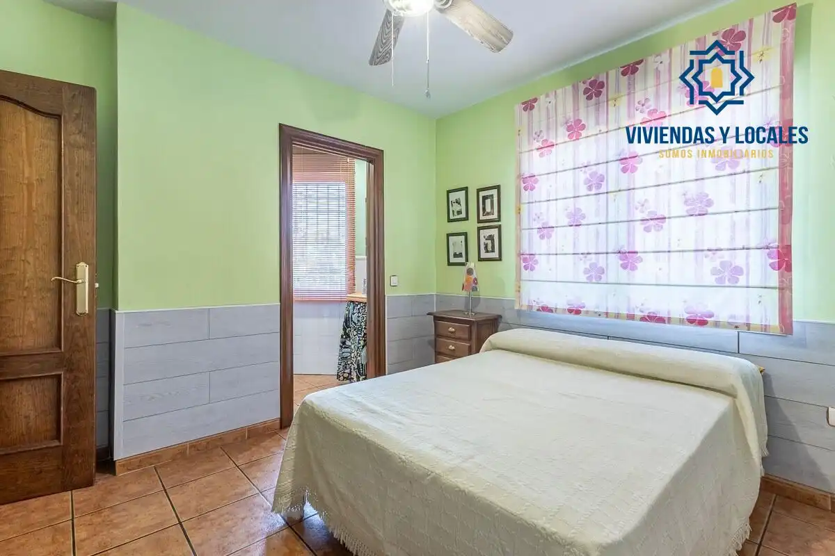 Chalet con piscina en venta en Residencial Triana - Barrio Alto, imagen 16