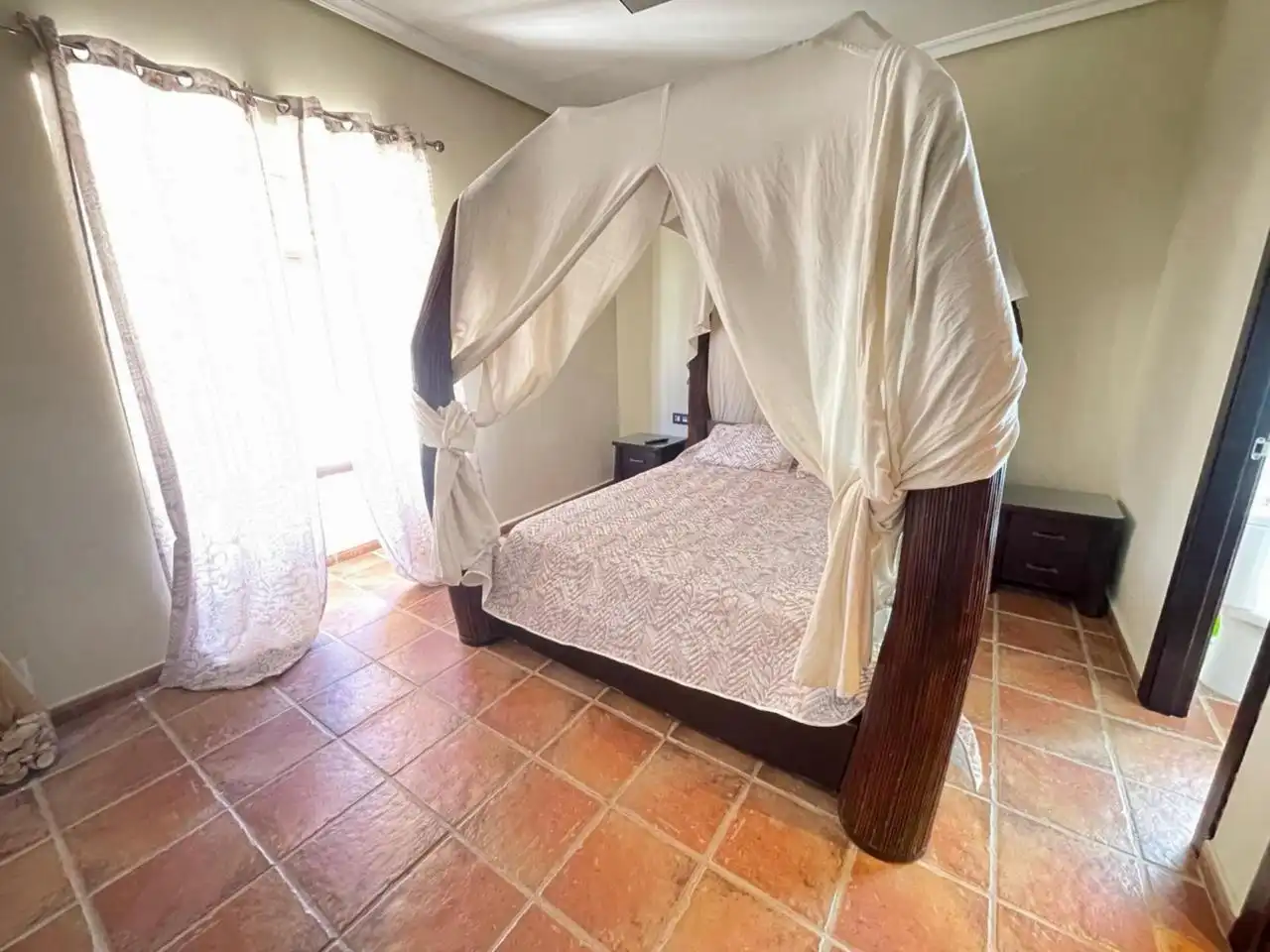 Dormitori de Casa o xalet en venda en Chiclana de la Frontera amb Aire condicionat, Calefacció i Jardí privat