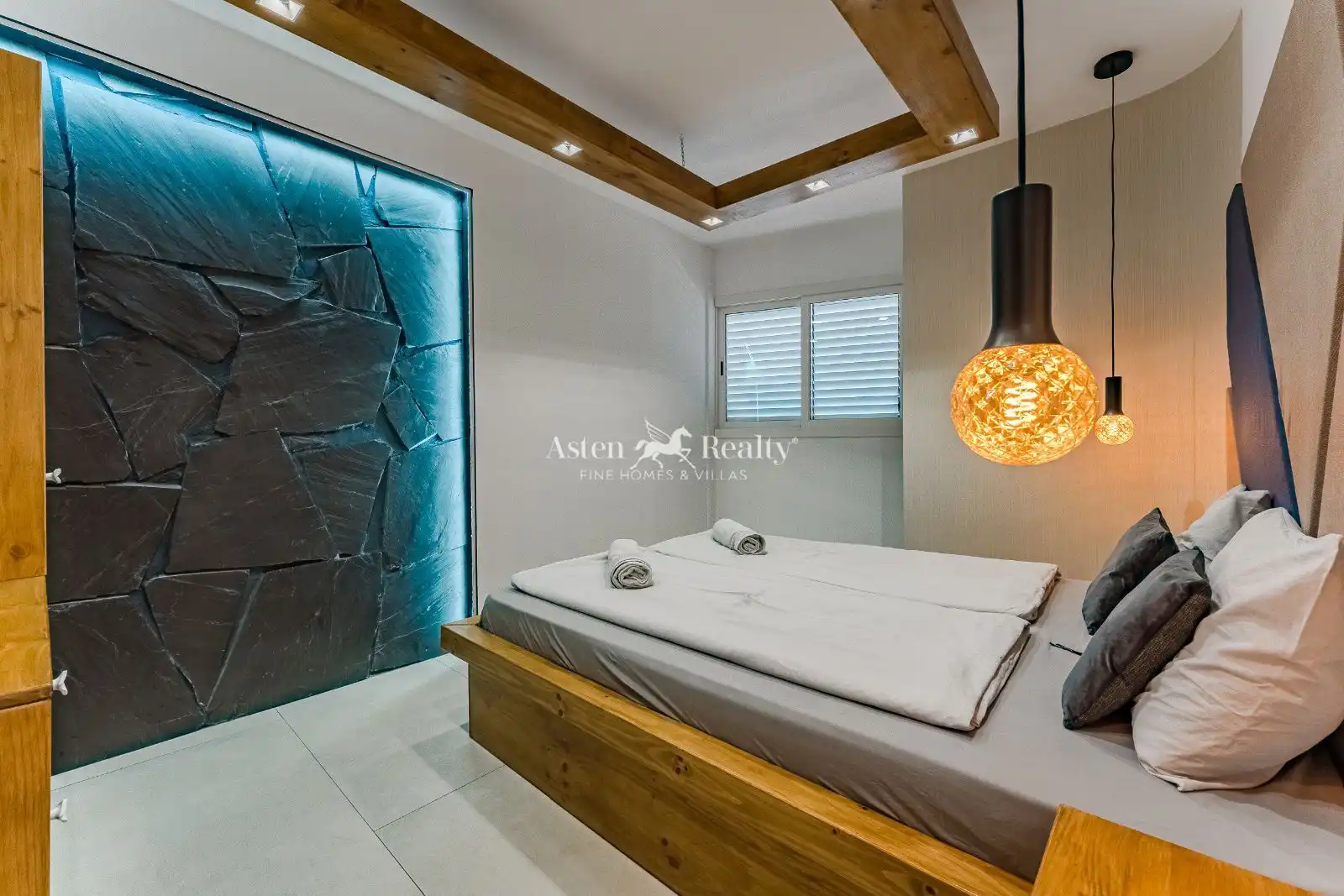 Dormitori de Apartament en venda en Adeje amb Terrassa, Piscina i Moblat