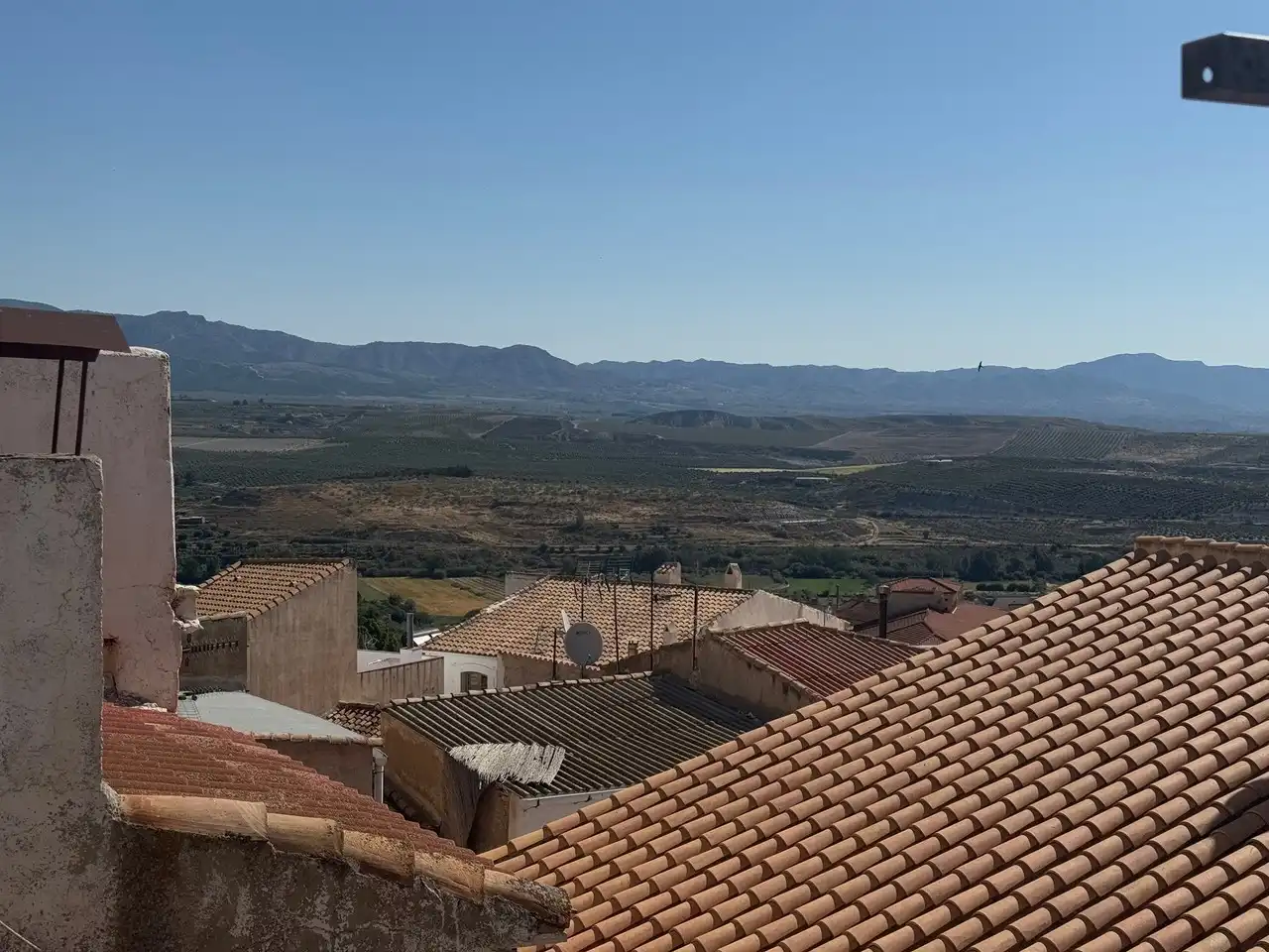 Country homes for sale in Serón