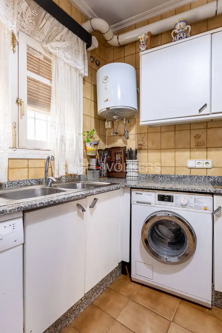 Küche von Haus oder Chalet zum Verkauf in Sevilla mit Klimaanlage, Heizung und Abstellraum