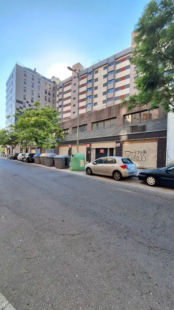 Vista exterior de Local en venta en Alzira
