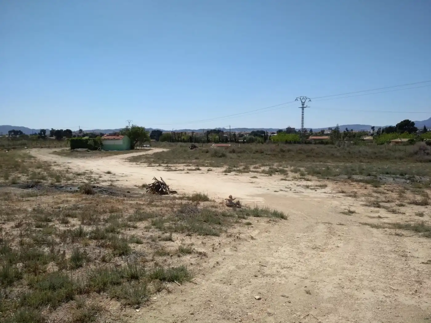 Residential land for sale in Novelda
