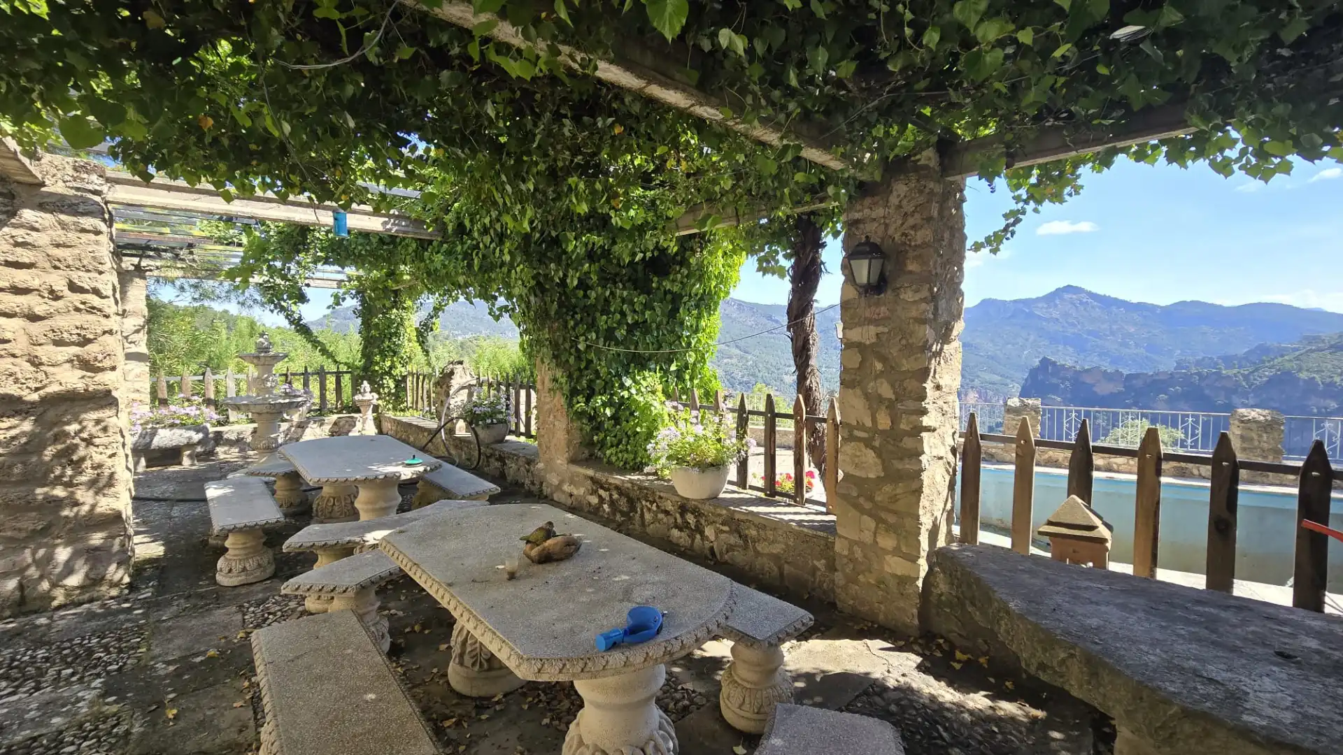 Terraza de Finca rústica en venta en Villanueva del Arzobispo con Calefacción, Trastero y Piscina