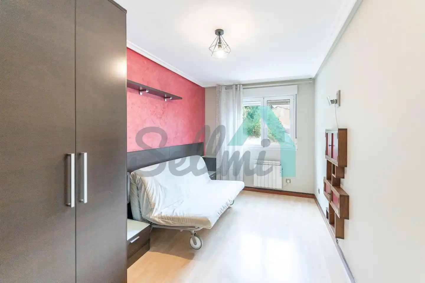 Habitación de Piso en venta en Mieres (Asturias) con Calefacción y Trastero