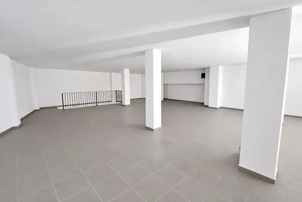 Geschaftsraum zur Miete in Badalona