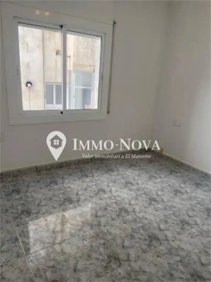 Vista exterior de Piso en venta en Mataró con Aire acondicionado, Terraza y Balcón
