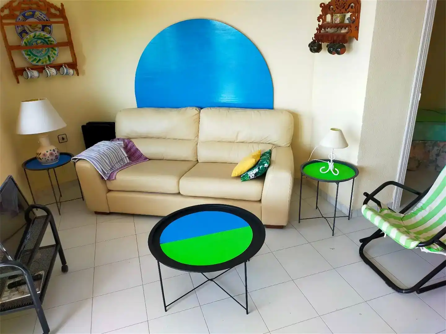 Sala d'estar de Apartament de lloguer en Mazarrón amb Aire condicionat i Moblat