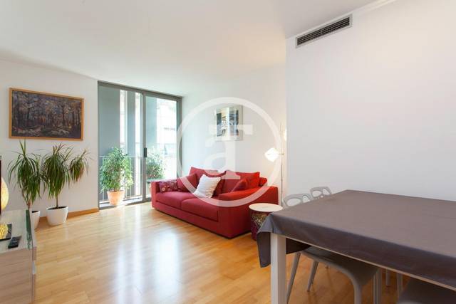 Piso en Alquiler en Carrer Napols en Fort Pienc