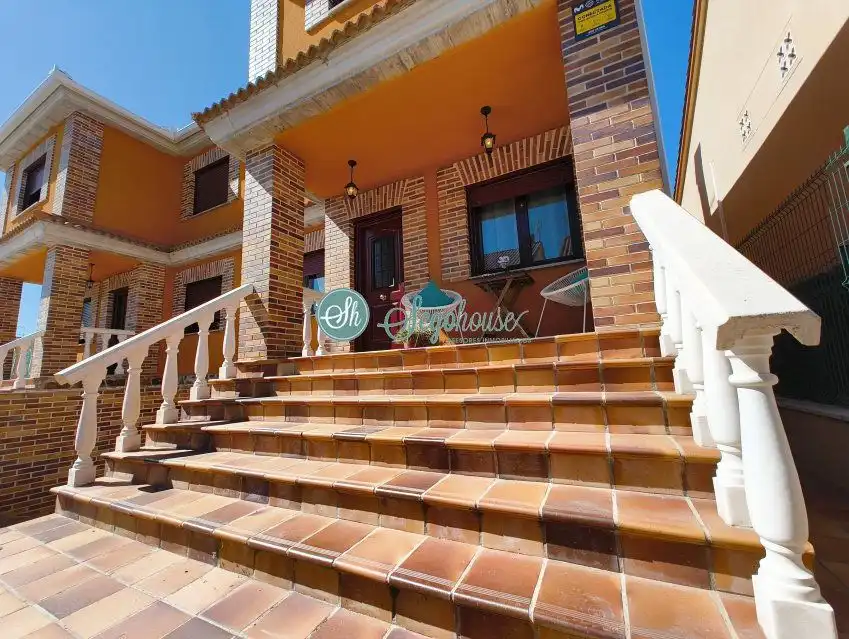 Vista exterior de Casa o chalet en venta en Segovia con Calefacción y Trastero