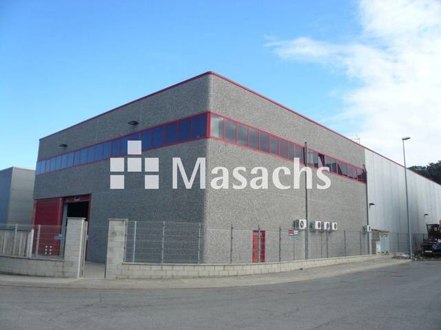 Nave industrial en Venta en Aiguaviva