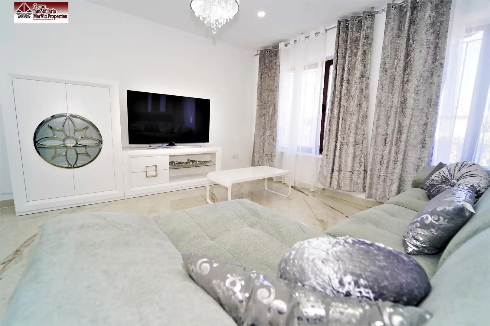 Chalet con piscina en venta en Coloma, imagen 3