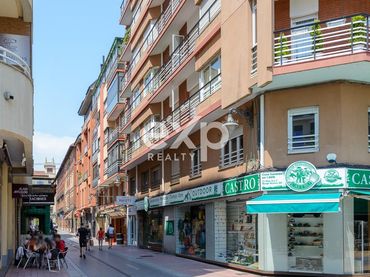 Ufficio con ascensore in vendita a Calle BURGO NUEVO 60