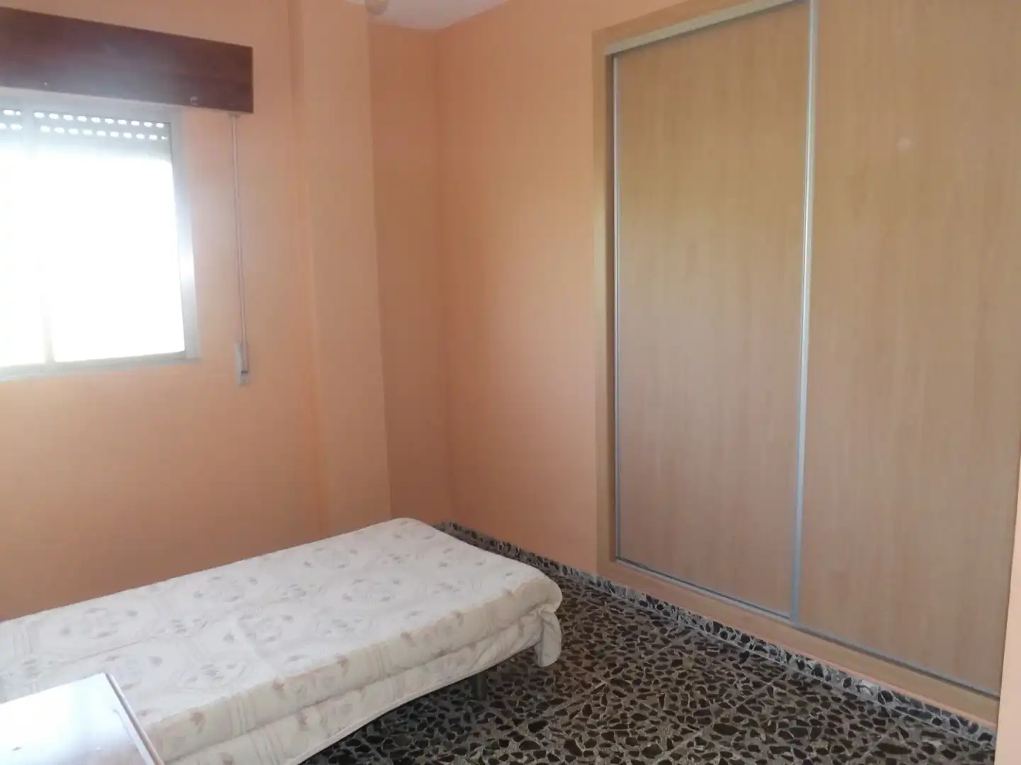 Dormitori de Casa o xalet en venda en Güevéjar amb Jardí privat, Terrassa i Piscina