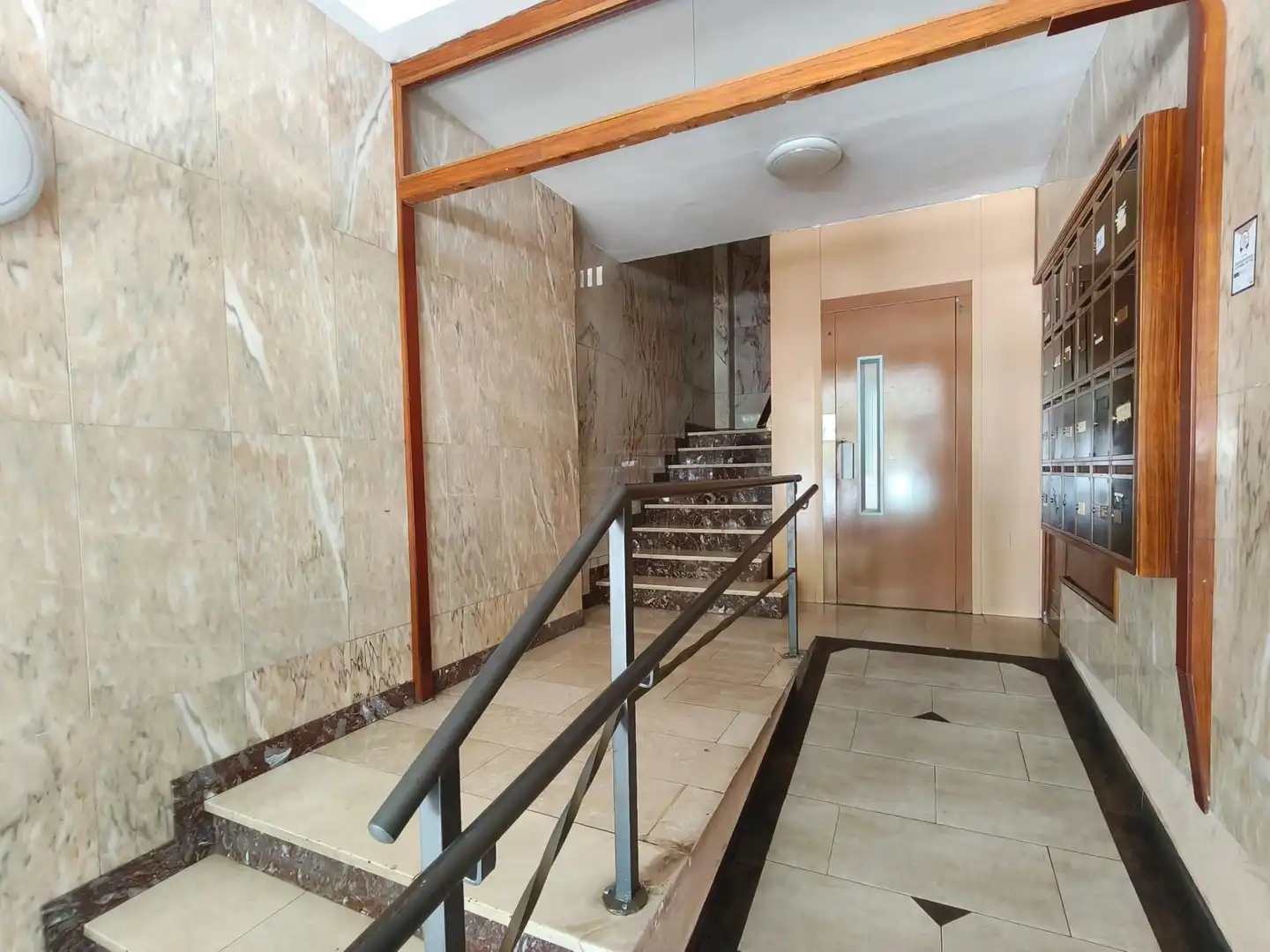 Wohnung zur Miete in Zaragoza mit Heizung, Terrasse und Balkon