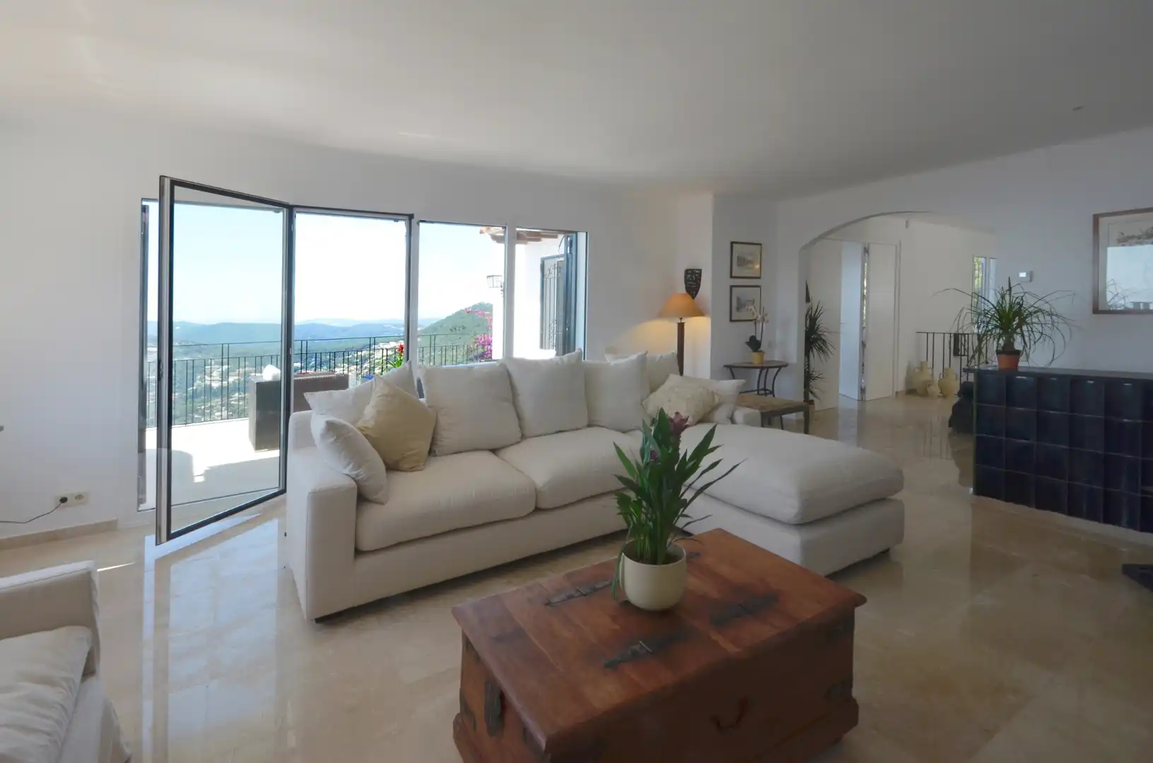 Detached house with pool for sale in Carrer Petunies, imagen 7