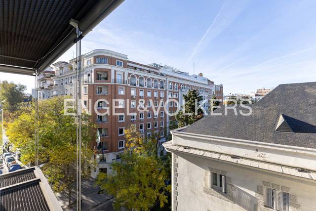 Apartamento en Alquiler en Castellana