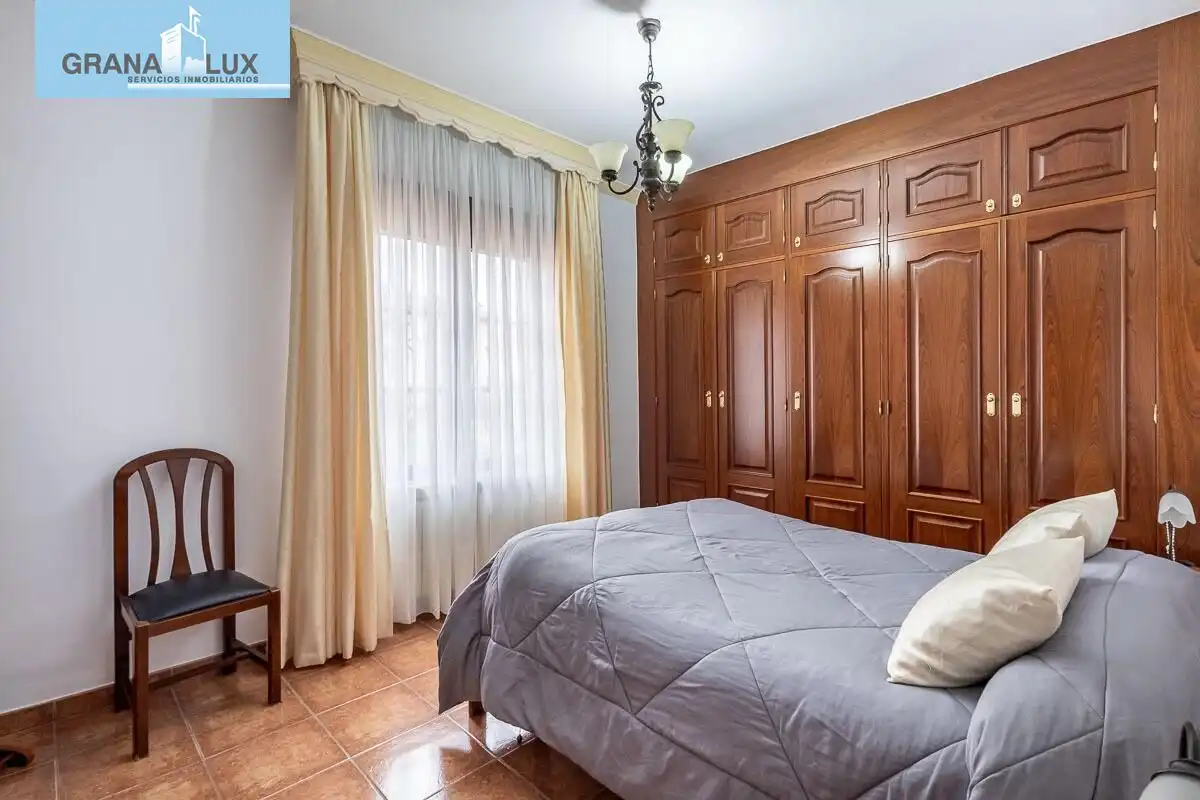 Chalet en venta en Calle de la Virgen del Rocío, imagen 10