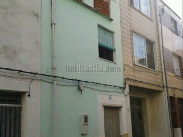 Casa en venta en Carrer de Santa Llúcia 32