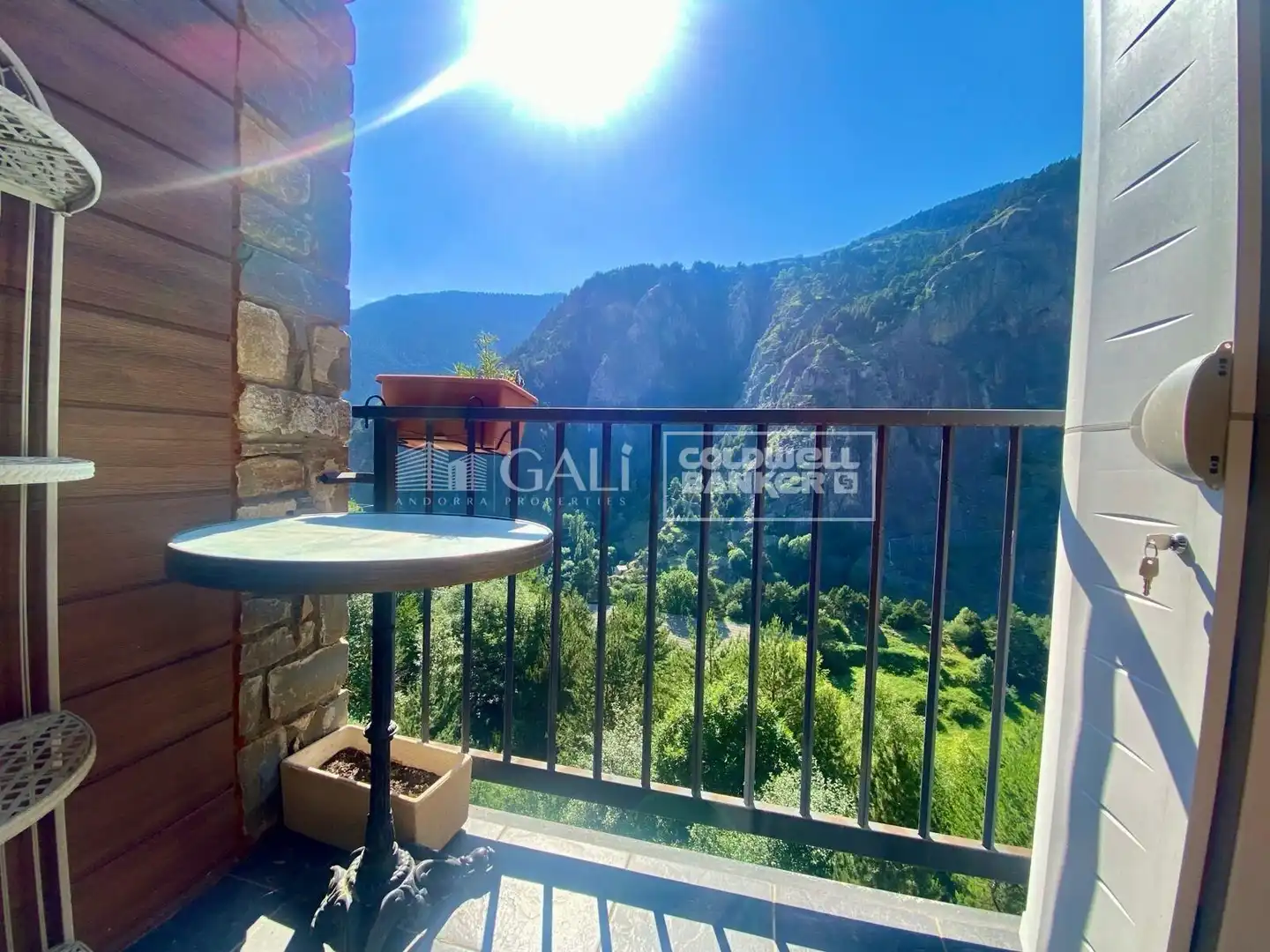 Terraza de Planta baja de alquiler en Canillo con Calefacción, Terraza y Trastero