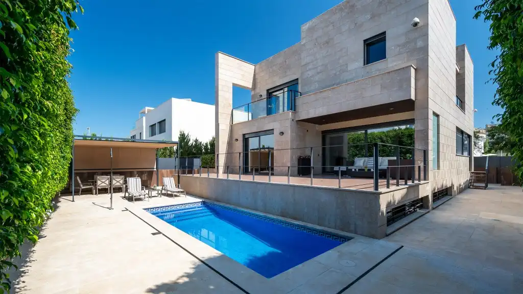 Xalet amb piscina en venda a Platja de Palma