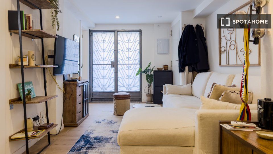 Living room of Flat to rent in  Barcelona Capital  with Air Conditioner, Heating and Furnished