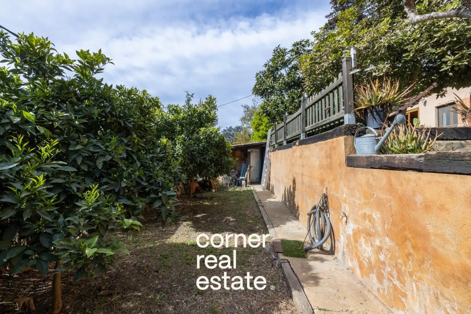 Vista exterior de Casa o chalet en venta en Molins de Rei con Aire acondicionado, Calefacción y Jardín privado