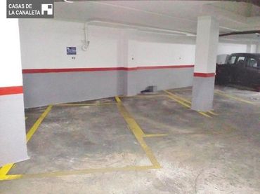 Plaza de garaje individual en venta en La Constitución - Canaleta