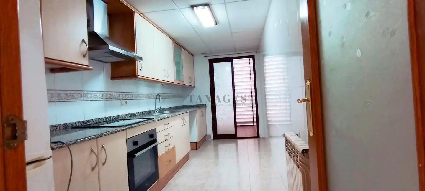 Cocina de Piso de alquiler en Roquetes con Aire acondicionado, Terraza y Amueblado