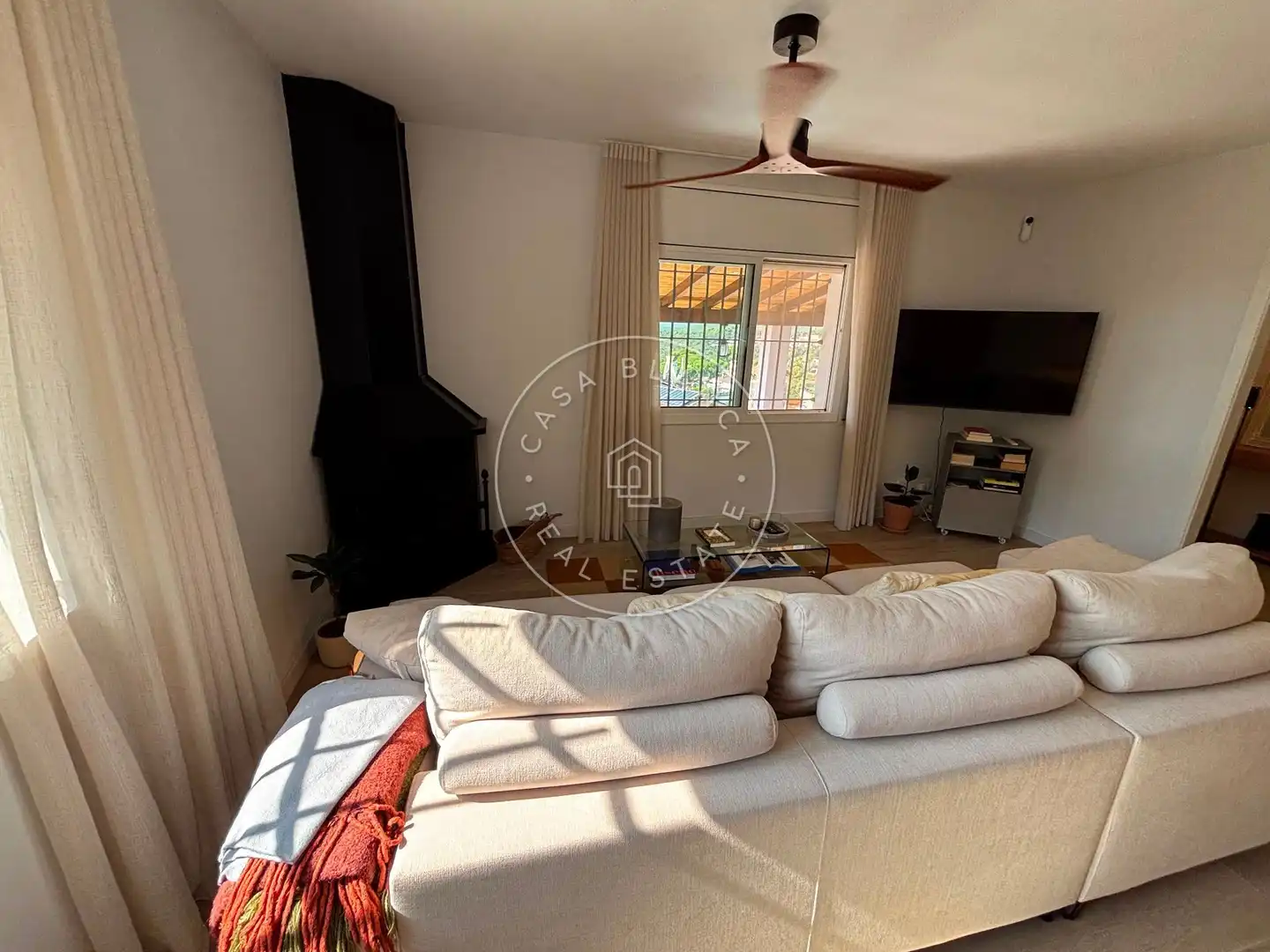 Sala d'estar de Casa o xalet en venda en Lloret de Mar amb Calefacció, Jardí privat i Traster