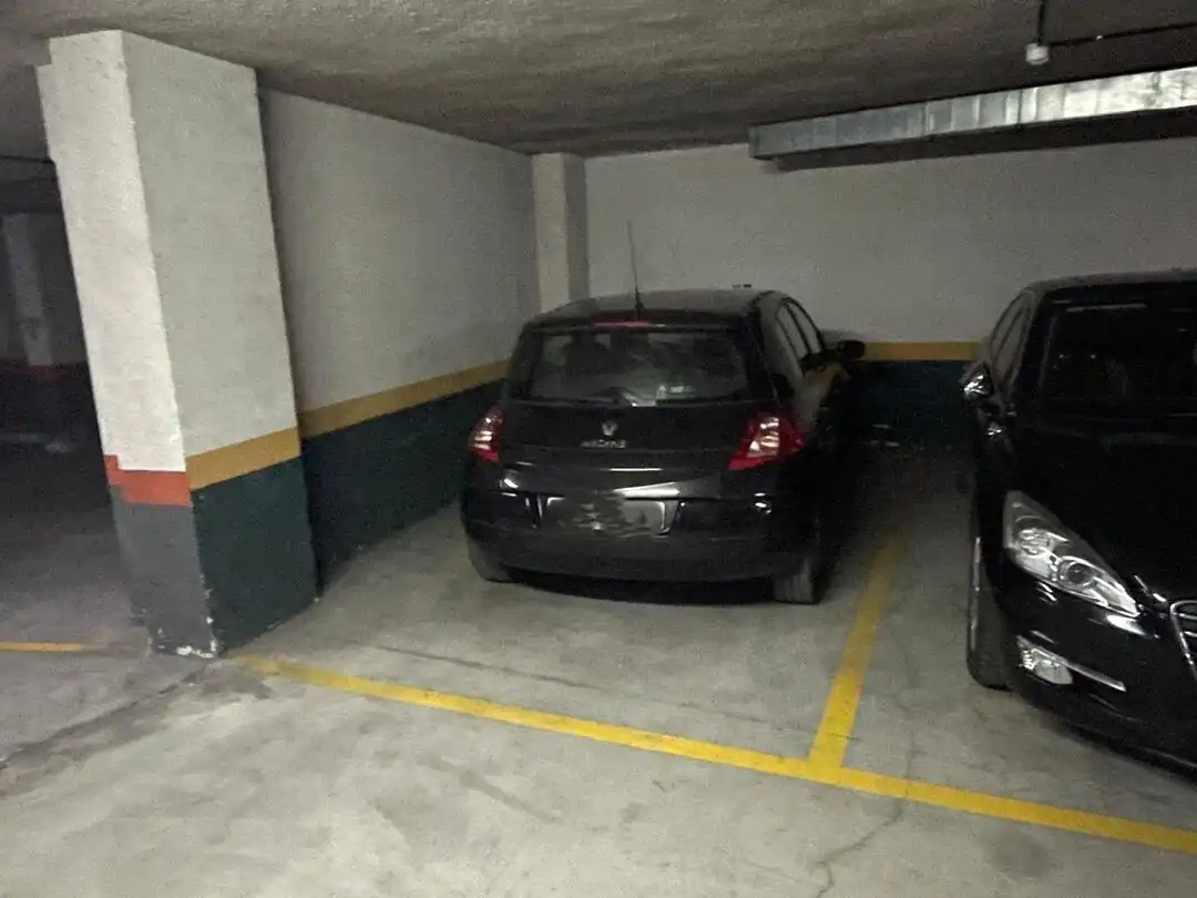 Parking de Garaje de alquiler en  Pamplona / Iruña