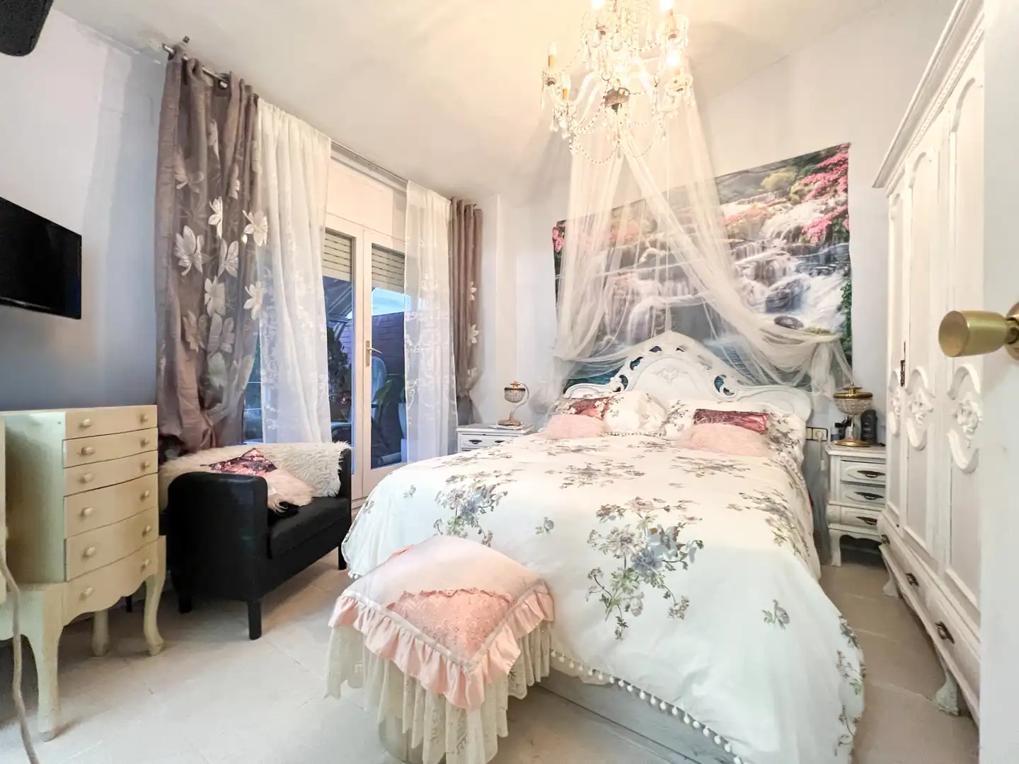 Schlafzimmer von Einfamilien-Reihenhaus zum Verkauf in Mollet del Vallès mit Klimaanlage, Heizung und Privatgarten