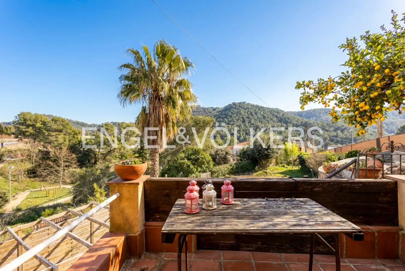 Vista exterior de Casa o chalet en venta en Cervelló con Calefacción, Jardín privado y Terraza
