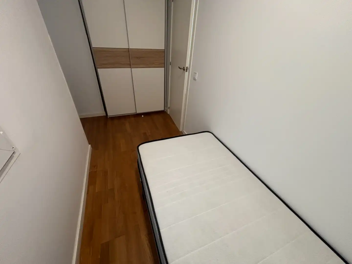 Habitación de Apartamento de alquiler en Lleida con Aire acondicionado, Calefacción y Parquet