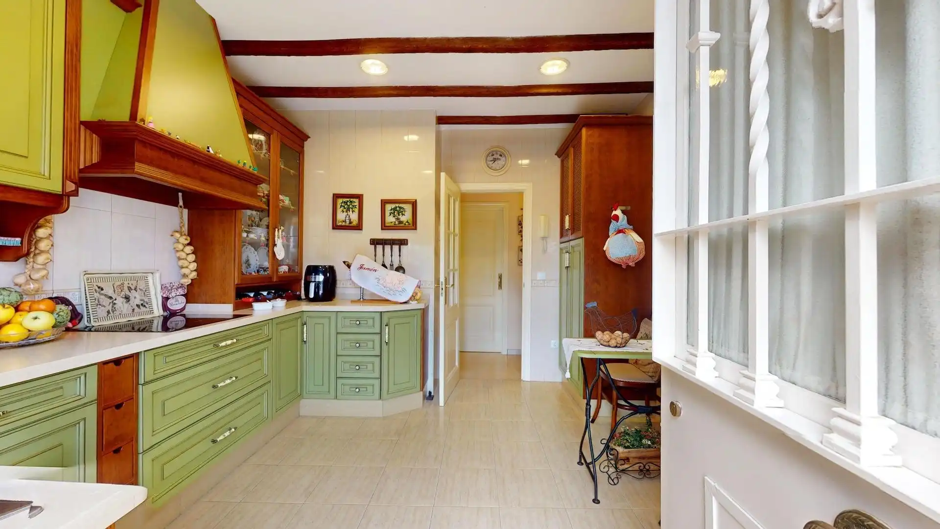 Kitchen of Houses for sale in Córdoba  with Air Conditioner, Private garden and Terrace