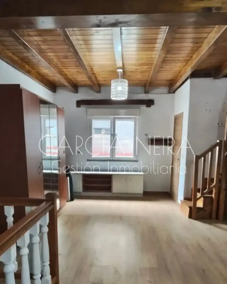 Casa adosada en venda en Riosa amb Calefacció, Parquet i Moblat