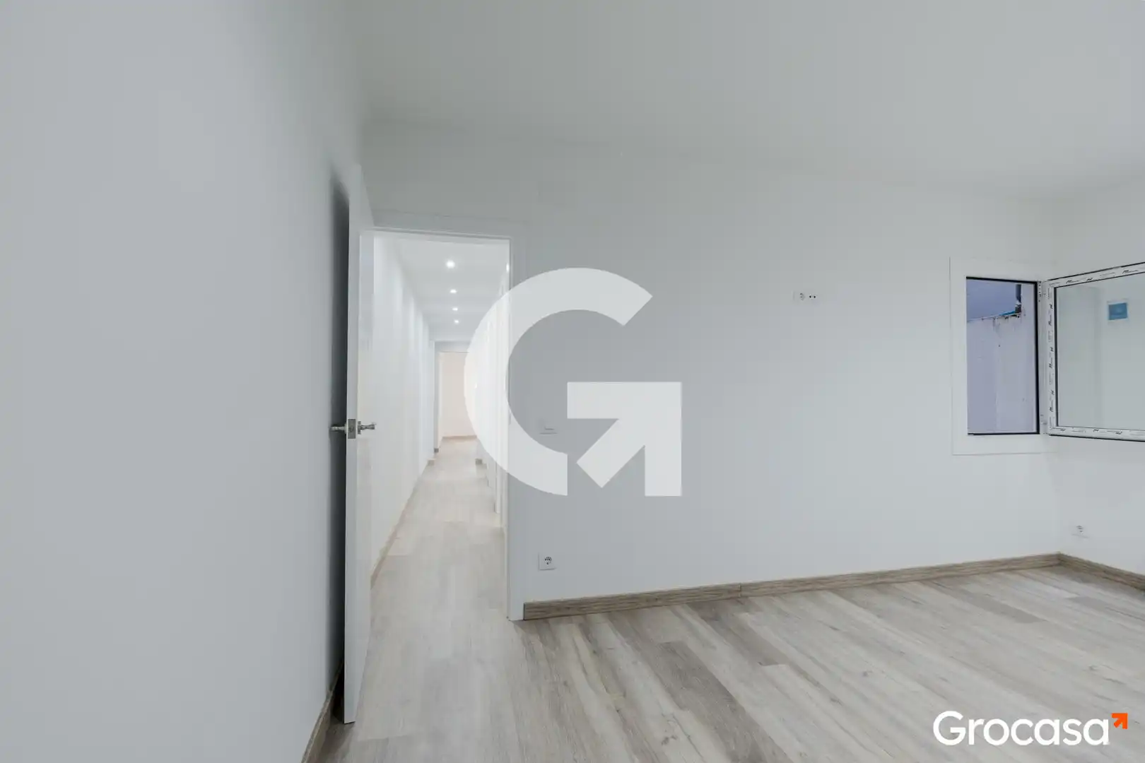 Piso en venta en Barcelona con Aire acondicionado, Calefacción y Horno