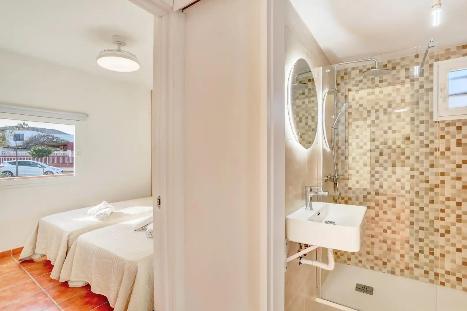 Bathroom of Apartments for sale in La Oliva