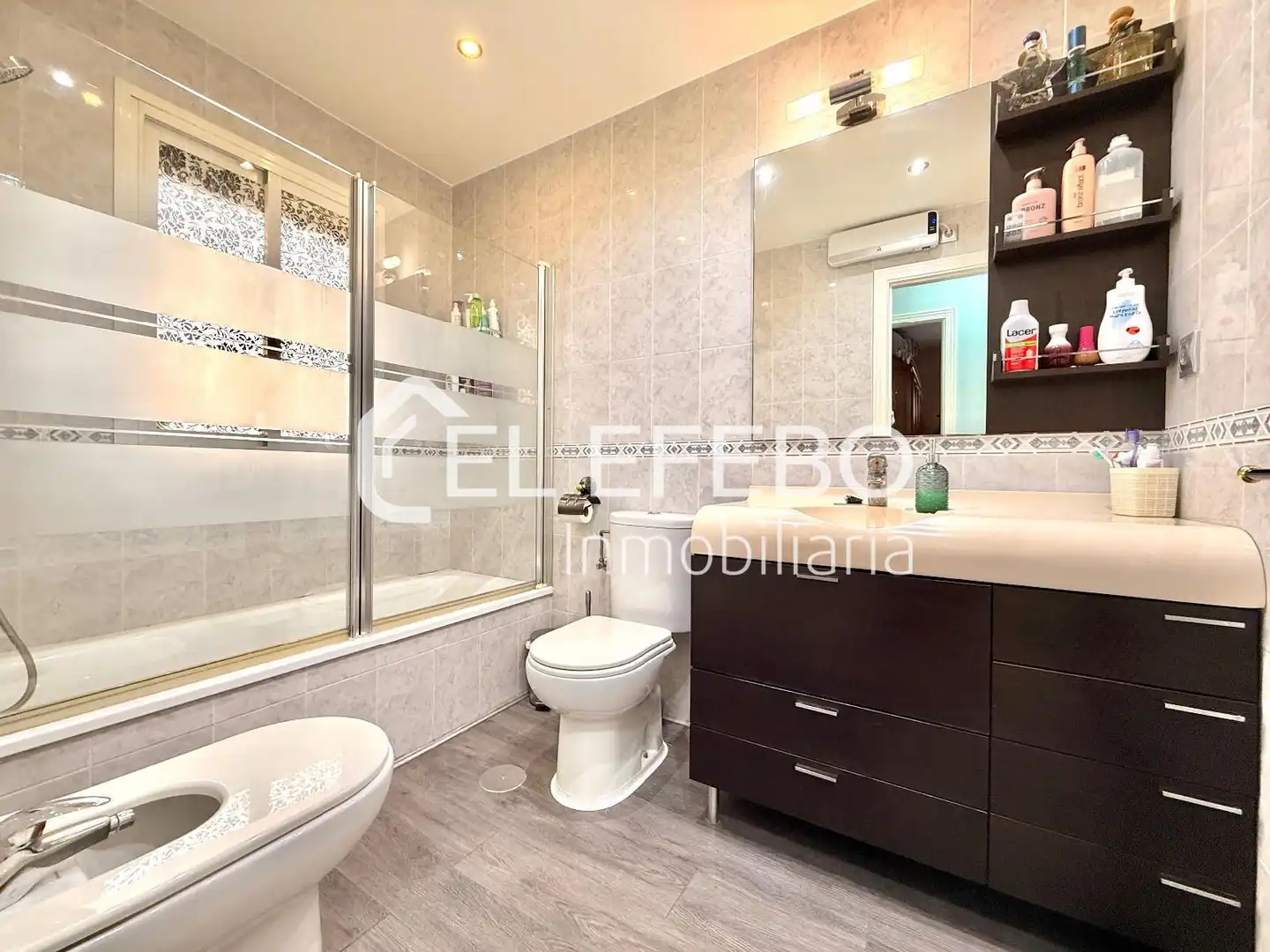 Baño de Casa adosada en venta en Antequera con Aire acondicionado, Calefacción y Parquet
